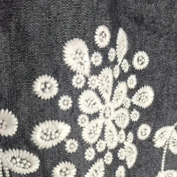 Ann Taylor Gray A-Line Skirt Embroidered Knee-Length - Picture 4 of 7